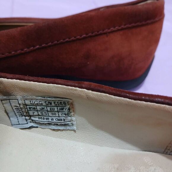 Ugg womens size 7 Crawford flat dark rust red suede leather loafer shoes - Picture 6 of 8